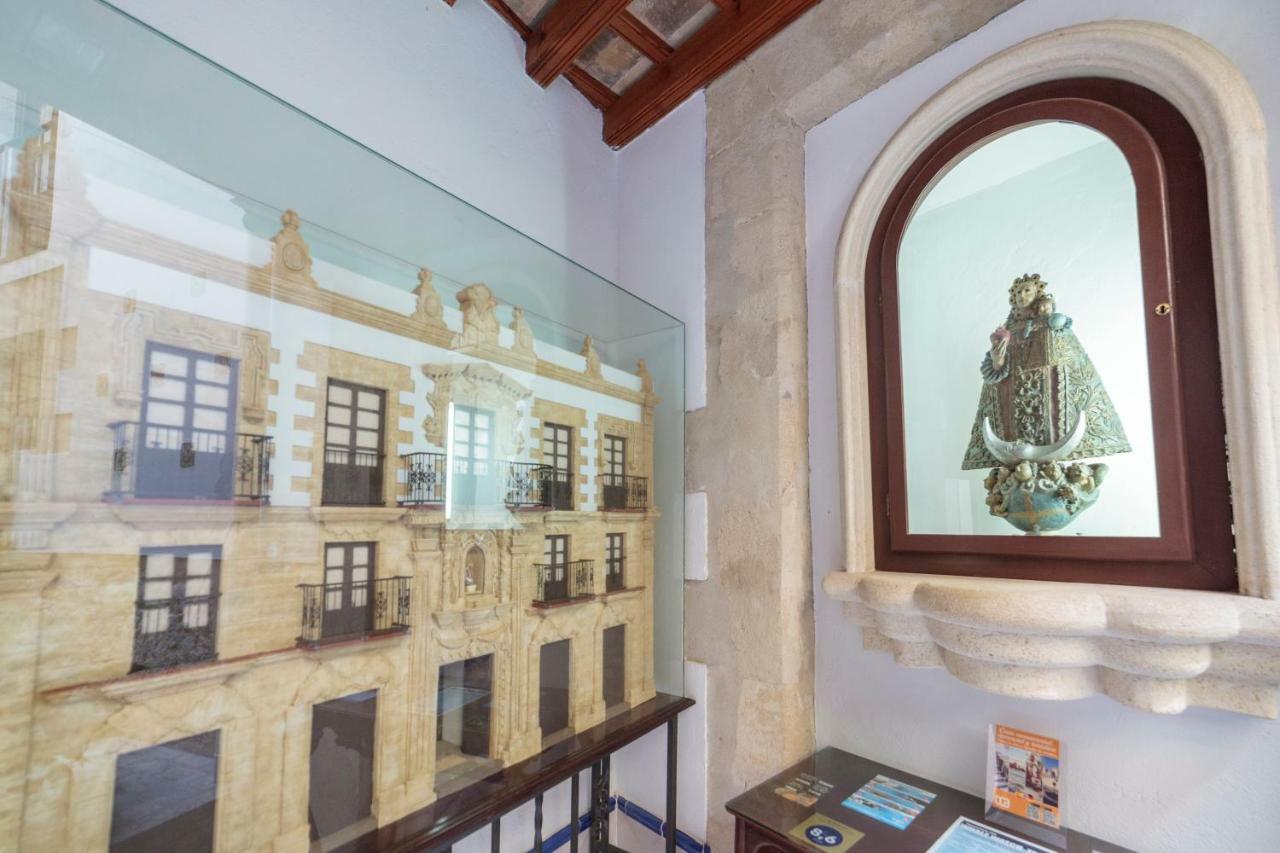 Casa Palacio De Los Leones El Puerto de Santa Maria Exterior photo